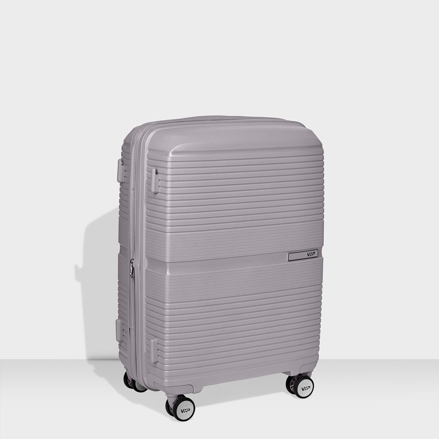 VIP Aer Plus Pro Trolley Bag Medium