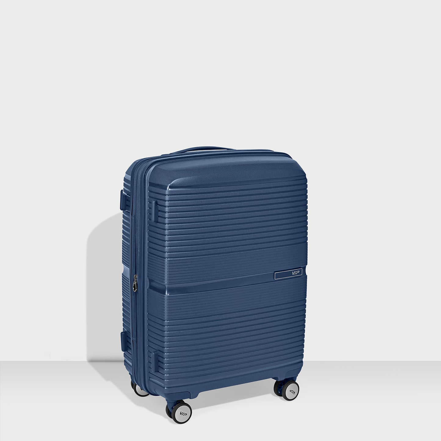 VIP Aer Plus Pro Trolley Bag Medium