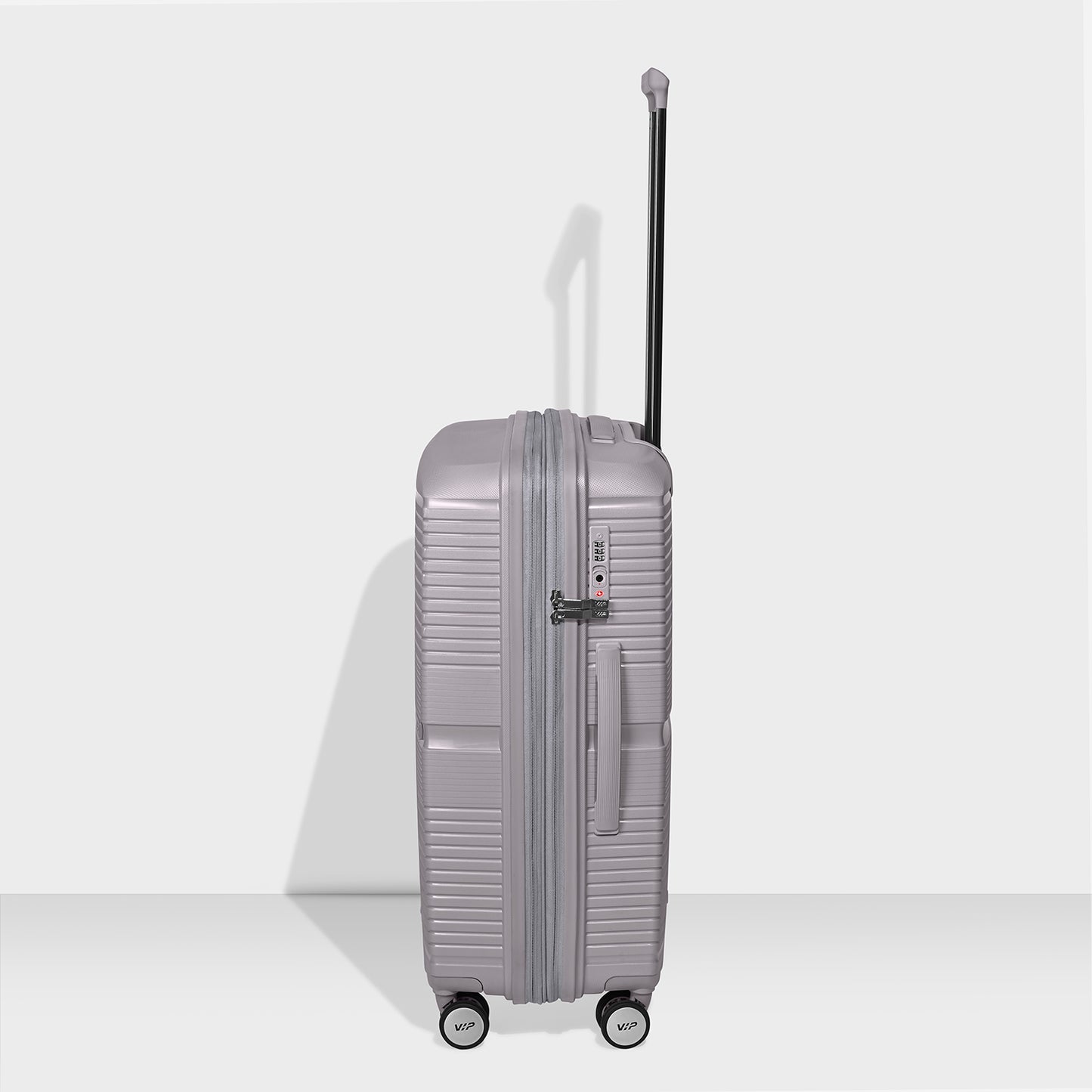 VIP Aer Plus Pro Trolley Bag Medium