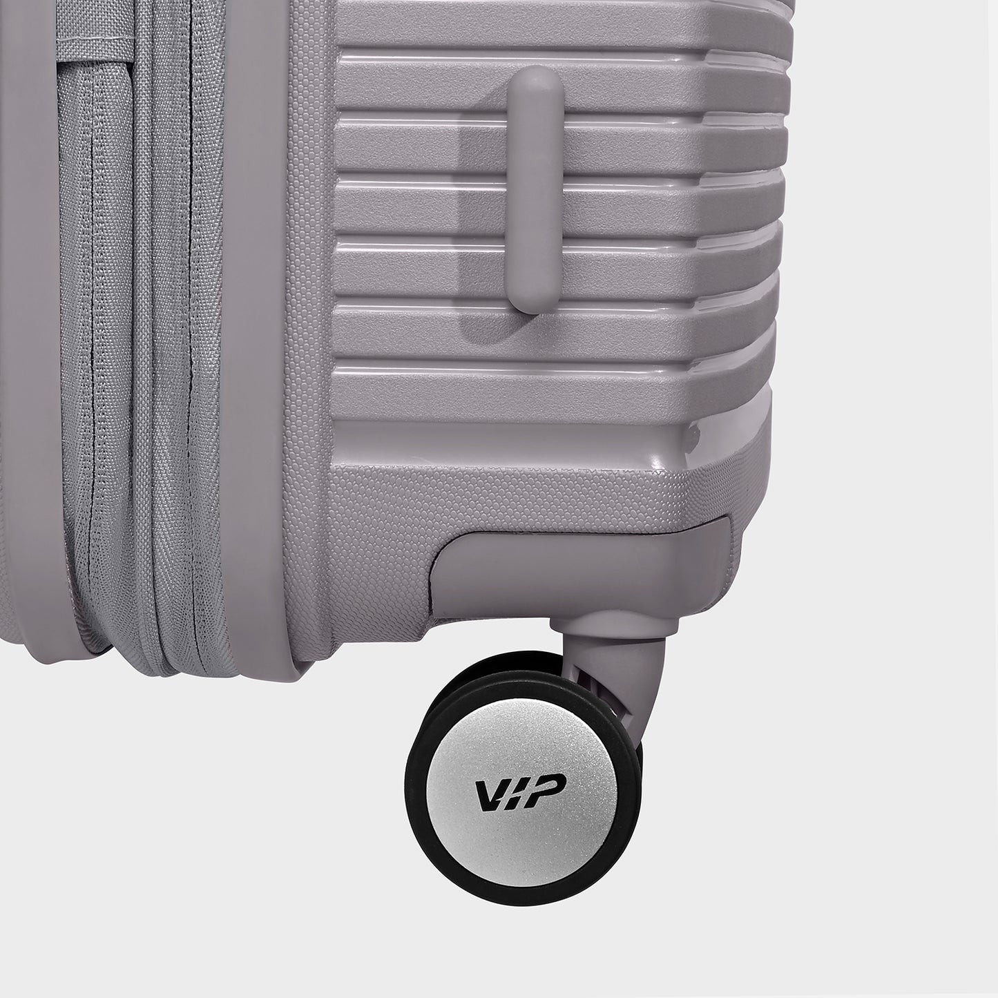 VIP Aer Plus Pro Trolley Bag Medium